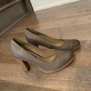 ECCO Genuine Leather High Heels, vintage effect, round toe, block heels